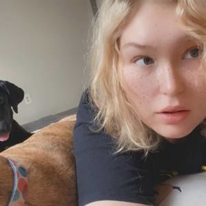 Meet your Posher, Maya